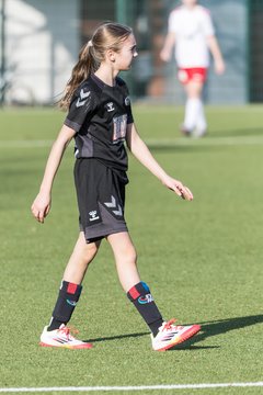 Bild 60 - wBJ SV Wahlstedt - SV Henstedt Ulzburg : Ergebnis: 0:1